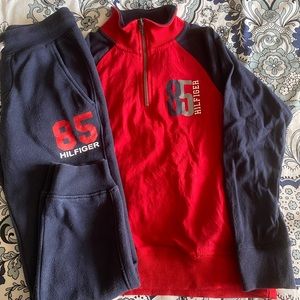 Boys Tommy Hilfiger sweat suit size small (8-10)